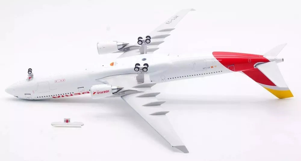 INFLIGHT 200 A330-302 IBERIA REG: EC-LUX