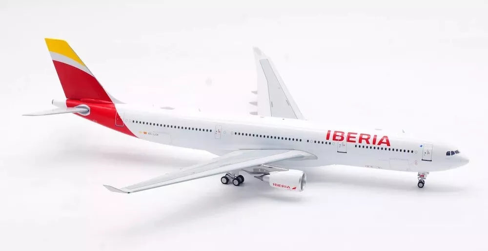 INFLIGHT 200 A330-302 IBERIA REG: EC-LUX