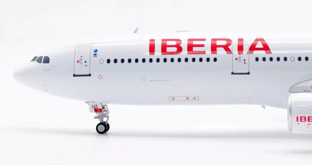 INFLIGHT 200 A330-302 IBERIA REG: EC-LUX
