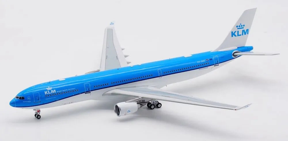 INFLIGHT 200 A330-300 KLM ROYAL DUTCH AIRLINES REG: PH-AKE