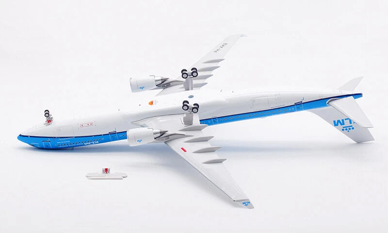 INFLIGHT 200 A330-303 ROYAL DUTCH AIRLINES (KLM) REG: PH-AKB