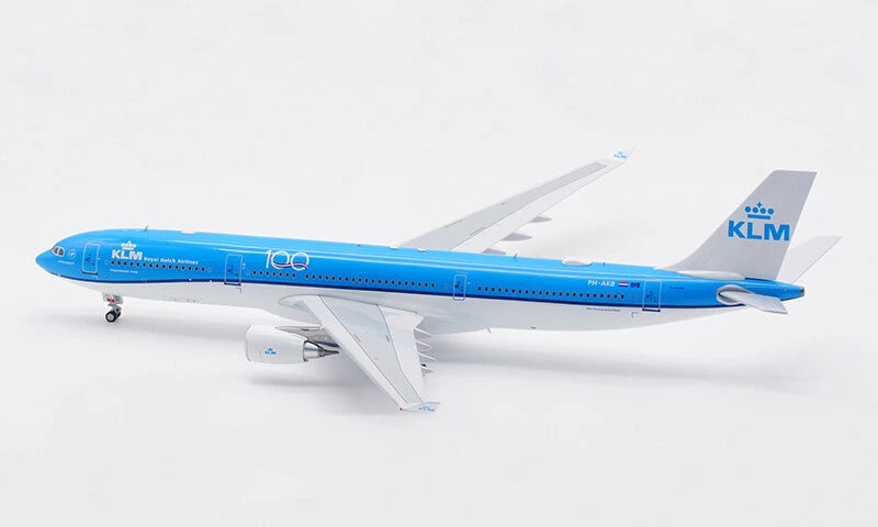 INFLIGHT 200 A330-303 ROYAL DUTCH AIRLINES (KLM) REG: PH-AKB