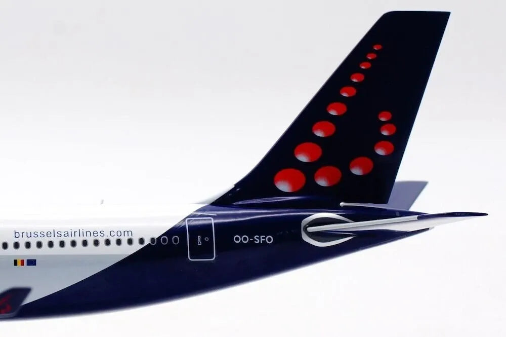 INFLIGHT 200 A330-301 BRUSSELS AIRLINES REG: OO-SFO