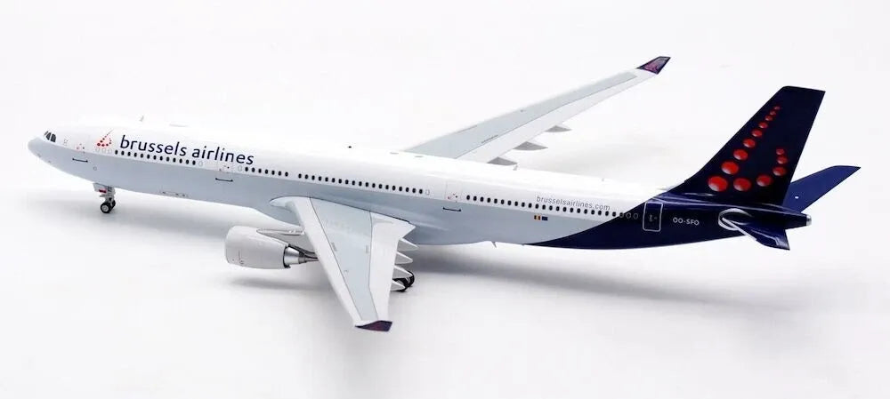 INFLIGHT 200 A330-301 BRUSSELS AIRLINES REG: OO-SFO