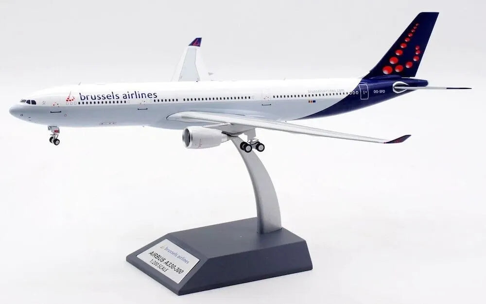INFLIGHT 200 A330-301 BRUSSELS AIRLINES REG: OO-SFO