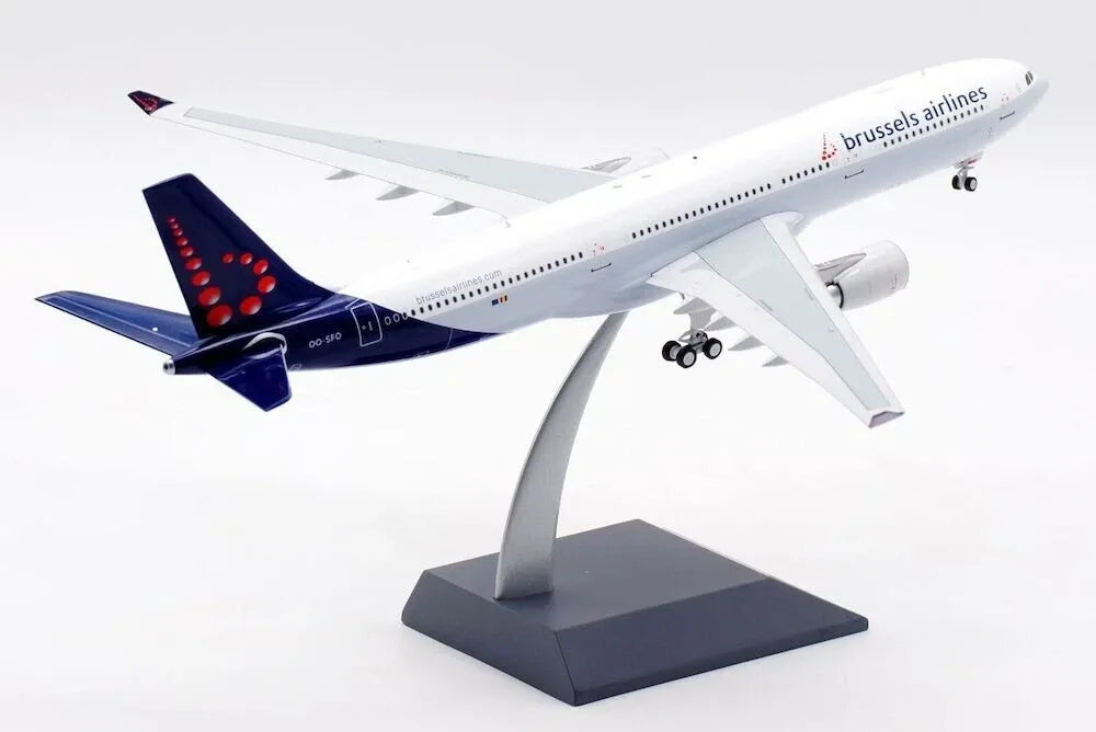 INFLIGHT 200 A330-301 BRUSSELS AIRLINES REG: OO-SFO