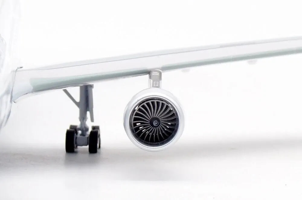 INFLIGHT 200 A330-301 BRUSSELS AIRLINES REG: OO-SFO