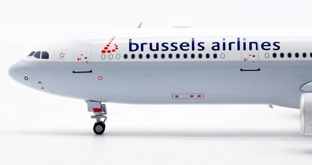 INFLIGHT 200 A330-301 BRUSSELS AIRLINES REG: OO-SFO