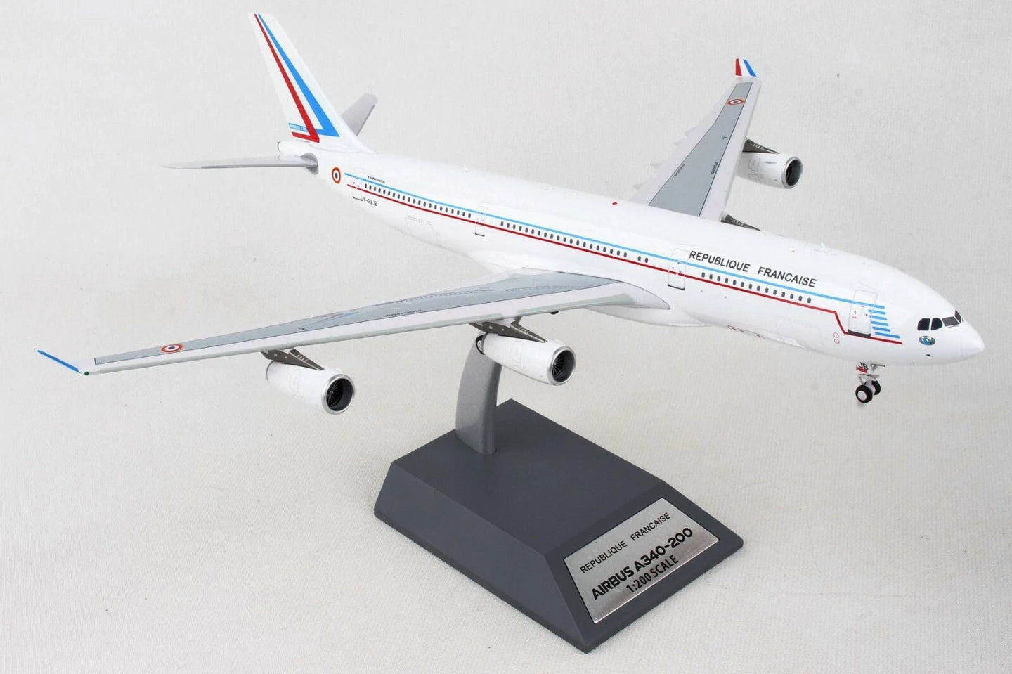 INFLIGHT 200 A340-200 FRENCH AIR FORCE REG: F-RAJB