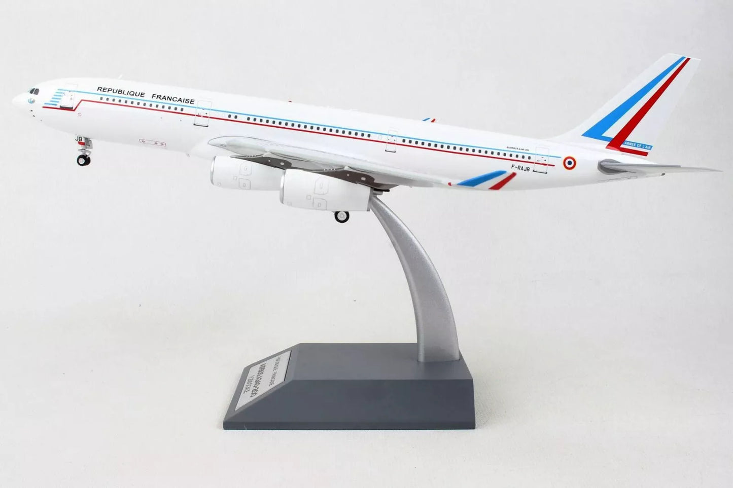 INFLIGHT 200 A340-200 FRENCH AIR FORCE REG: F-RAJB