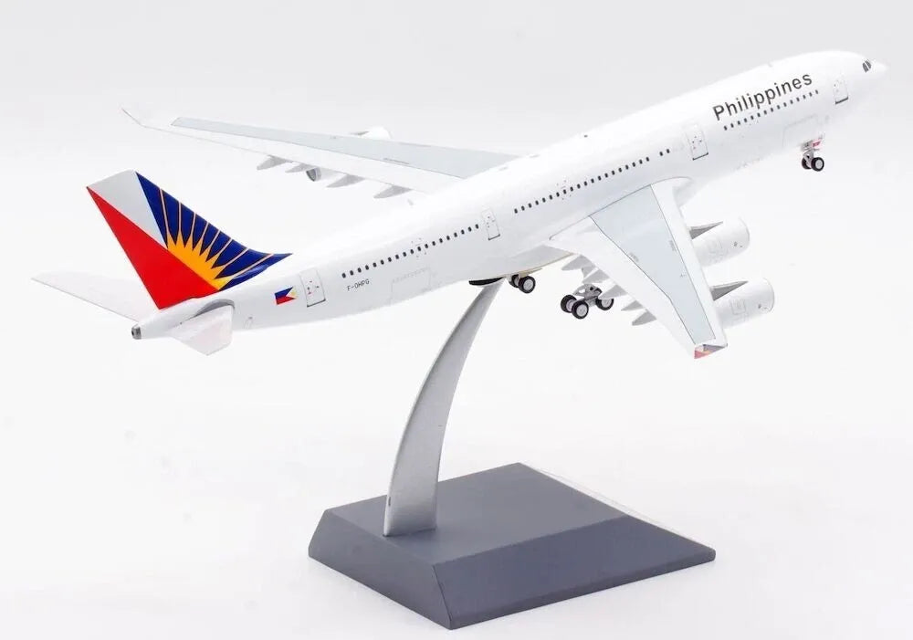 INFLIGHT 200 A340-211 PHILIPPINE AIRLINES REG: F-OHPG