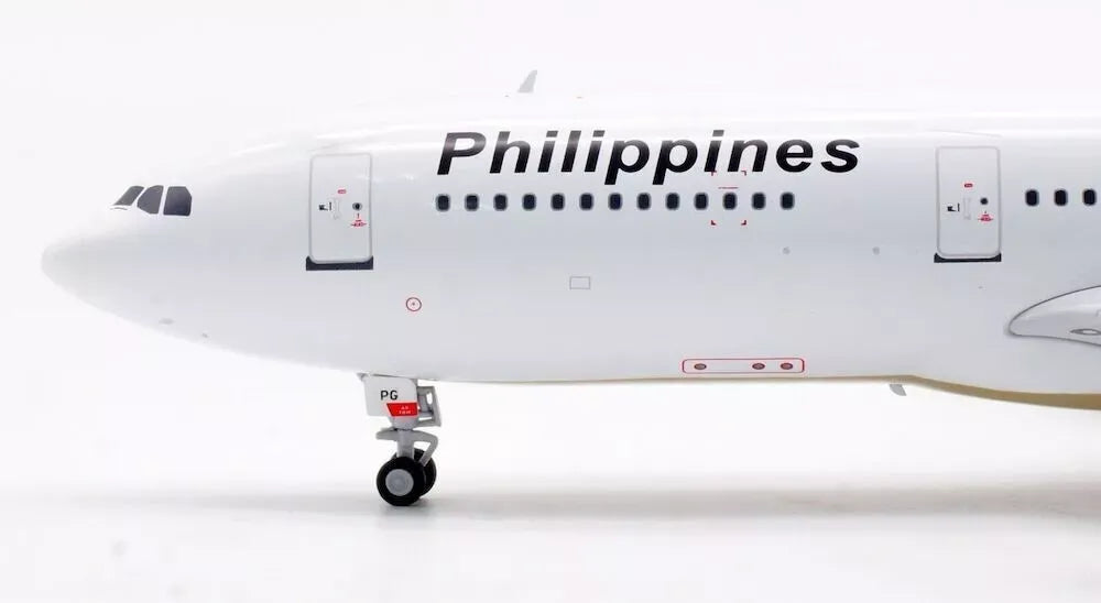 INFLIGHT 200 A340-211 PHILIPPINE AIRLINES REG: F-OHPG