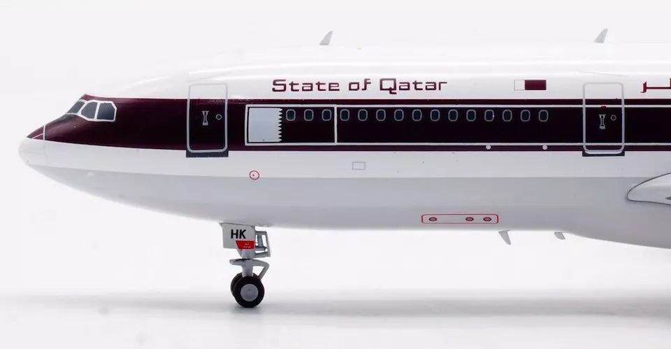 INFLIGHT 200 A340-211 QATAR AIRWAYS REG: A7-HHK