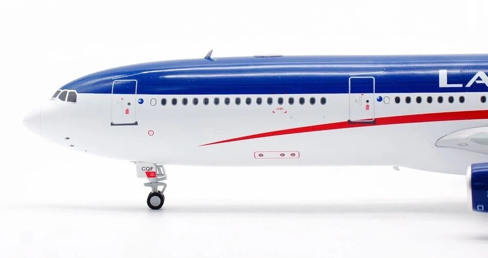 INFLIGHT 200 A340-313 LAN CHILE REG: CC-CQF