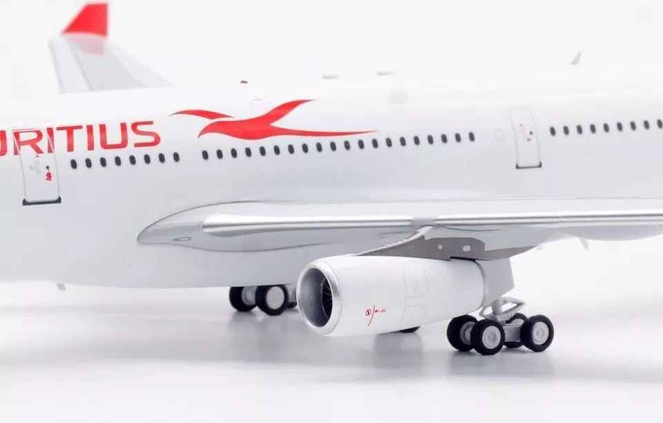 INFLIGHT 200 A340-313 AIR MAURITIUS REG: 3B-NBE