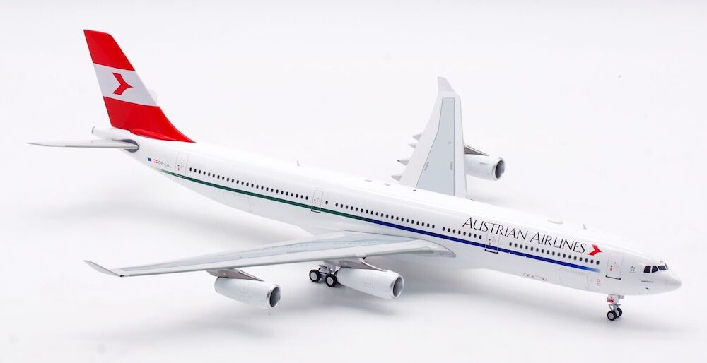 INFLIGHT 200 A340-313 AUSTRIAN AIRLINES REG: OE-LAL