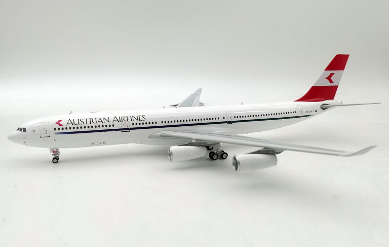 INFLIGHT 200 AIRBUS A340-313 AUSTRIAN AIRLINES REG: OE-LAK