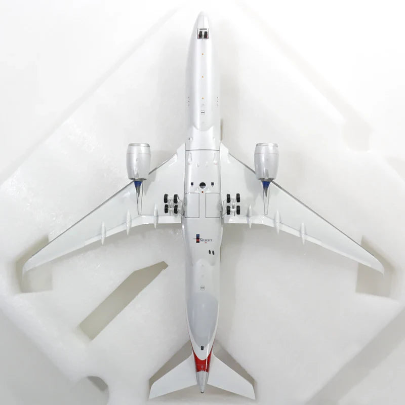 INFLIGHT 200 A350-900 AMERICAN AIRLINES (FLAPS DOWN) REG: N350AA WITH STAND
