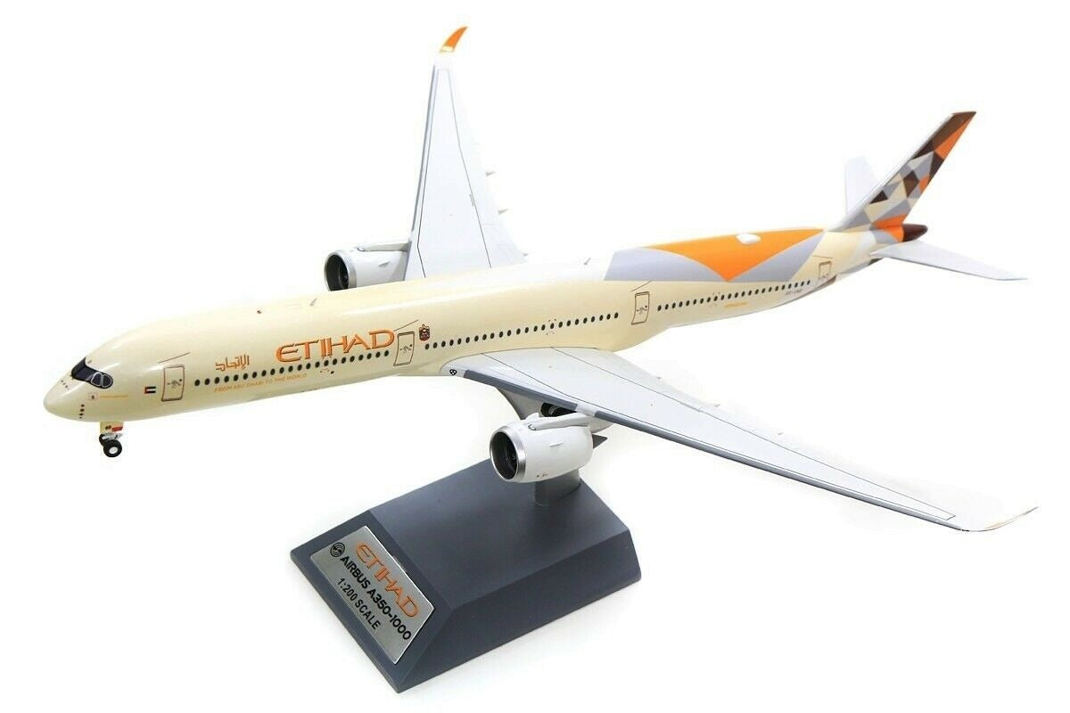 INFLIGHT 200 A350-104 ETIHAD AIRWAYS REG: A6-XWB