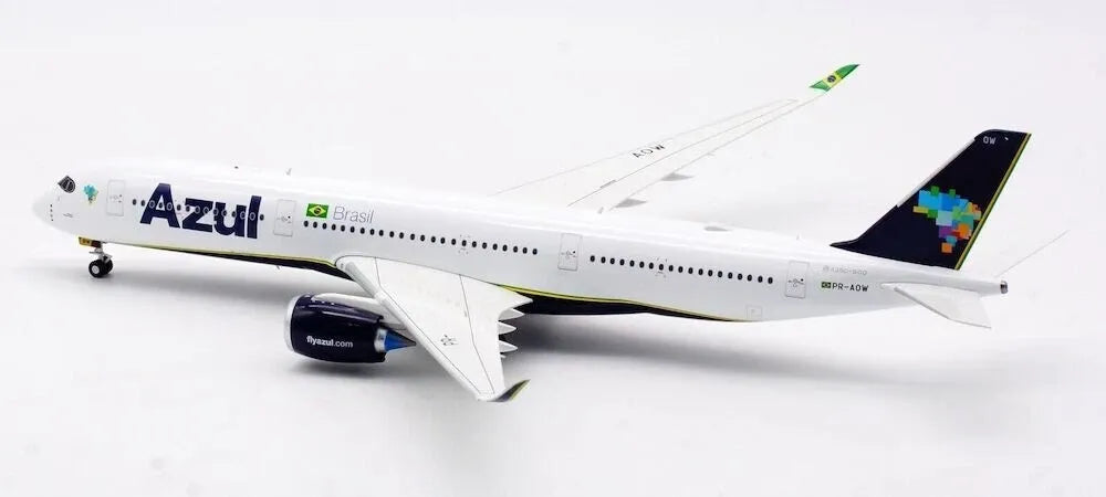 INFLIGHT 200 A350-941 AZUL - LINHAS AEREAS BRASILEIRAS REG: PR-AOW