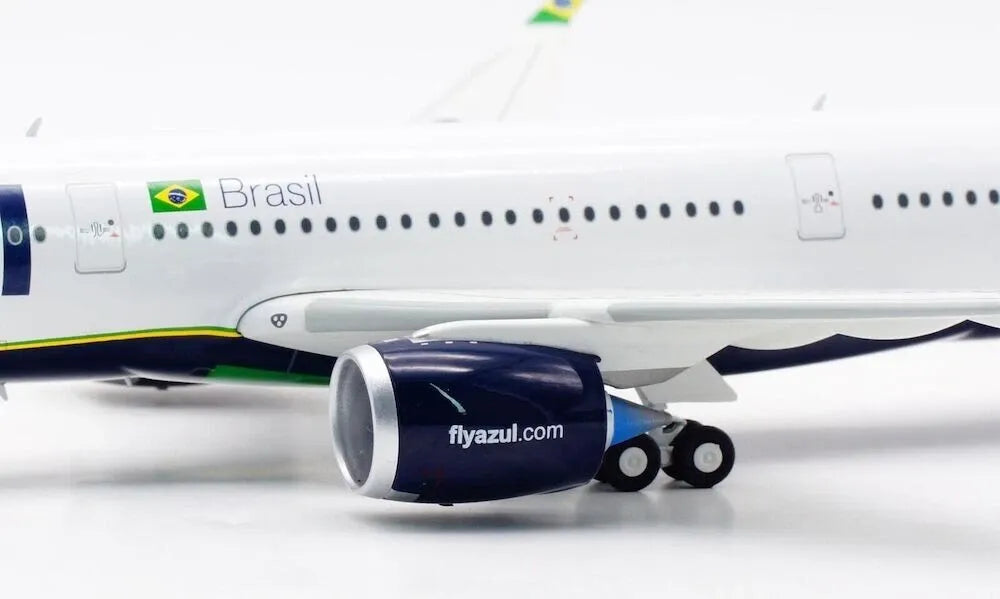 INFLIGHT 200 A350-941 AZUL - LINHAS AEREAS BRASILEIRAS REG: PR-AOW