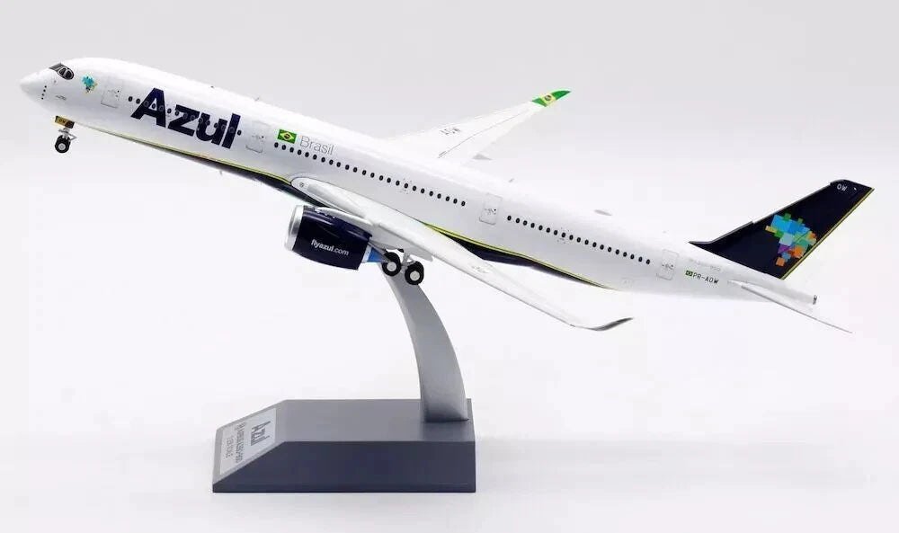 INFLIGHT 200  A350-941 AZU - LINHAS AEREAS BRASILEIRAS REG: PR-AOY WITH STAND (LIMITED 48 PIECES)