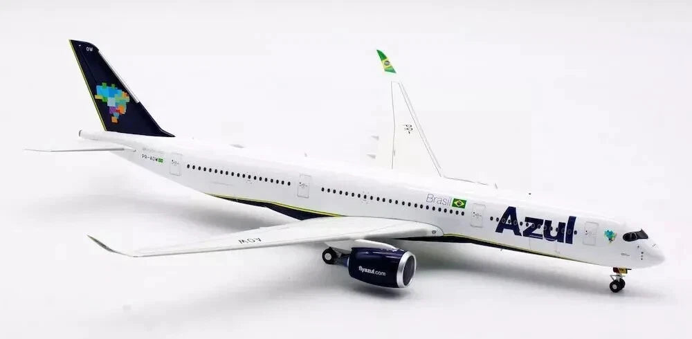 INFLIGHT 200  A350-941 AZU - LINHAS AEREAS BRASILEIRAS REG: PR-AOY WITH STAND (LIMITED 48 PIECES)
