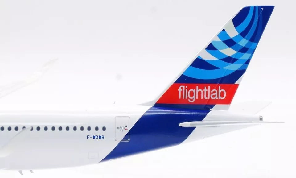 INFLIGHT 200 A350-941 REG: F-WXWB