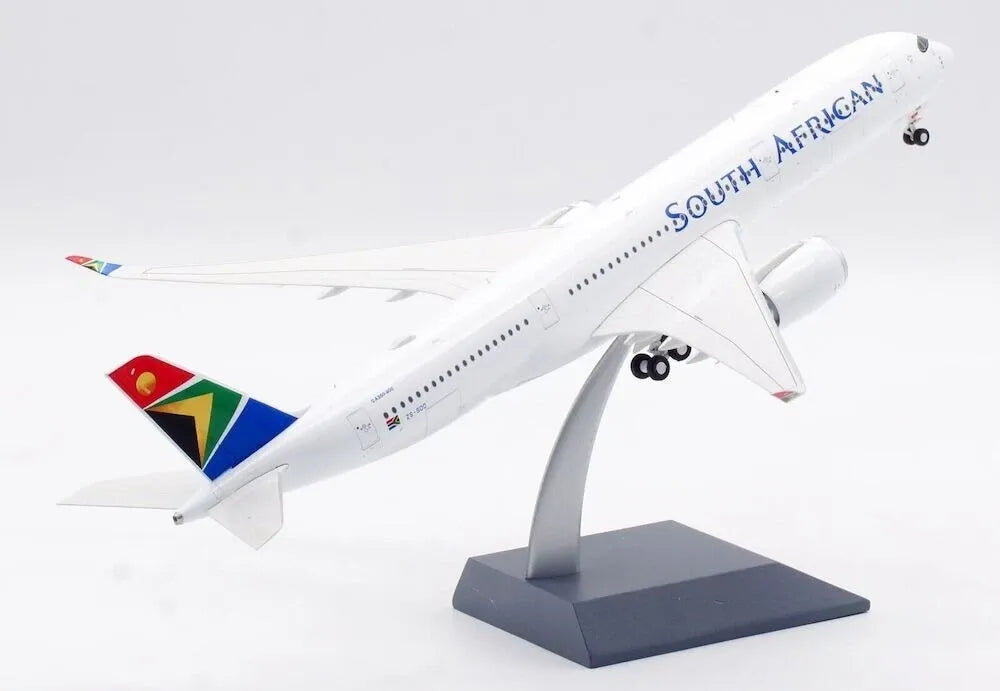 INFLIGHT 200 A350-900 SOUTH AFRICAN AIRWAYS REG: ZS-SDD