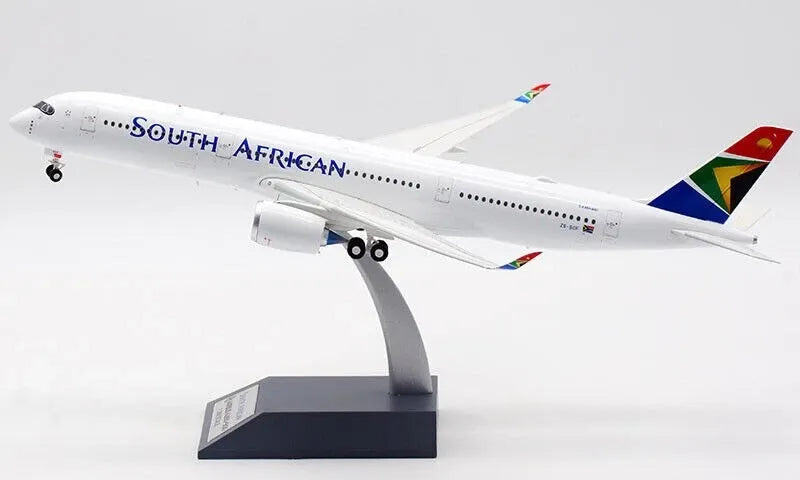 INFLIGHT200 A350-941 SOUTH AFRICAN AIRWAYS REG: ZS-SDF