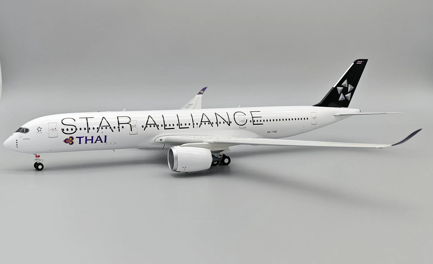 INFLIGHT 200 A350-941 THAI AIRWAYS "STAR ALLIANCE" REG: HS-THQ