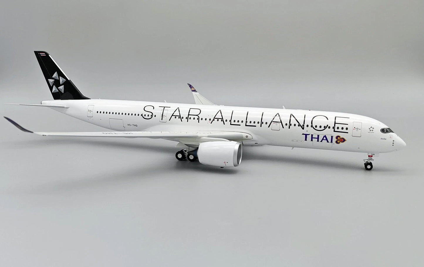 INFLIGHT 200 A350-941 THAI AIRWAYS "STAR ALLIANCE" REG: HS-THQ