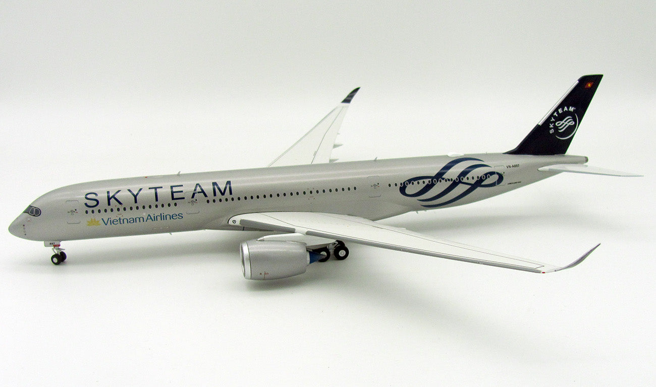 INFLIGHT 200 A350-900 VIETNAM AIRLINES "SKYTEAM" REG: VN-A897
