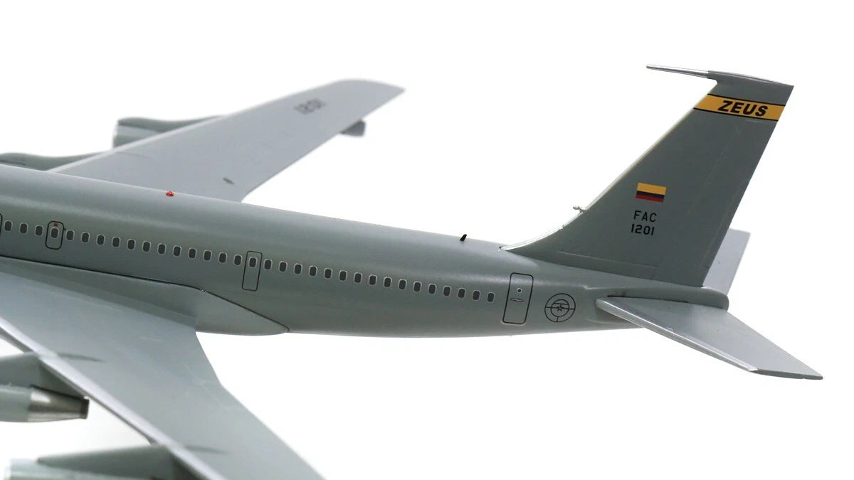 INFLIGHT 200 B707-300 COLOMBIAN AIR FORCE REG: FAC1201
