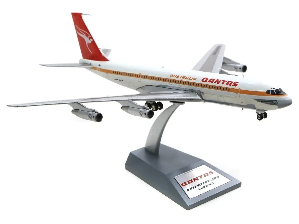 INFLIGHT200 B707-338C QANTAS (POLISHED) REG: VH-EBV