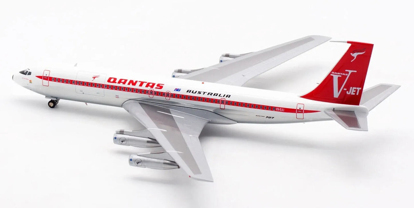 INFLIGHT 200 B707-300 QANTAS "CITY OF DARWIN" REG: VH-EAI
