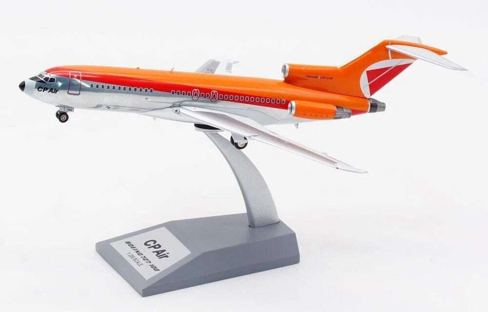 INFLIGHT 200 B727-17 CP AIR REG: CF-CUR