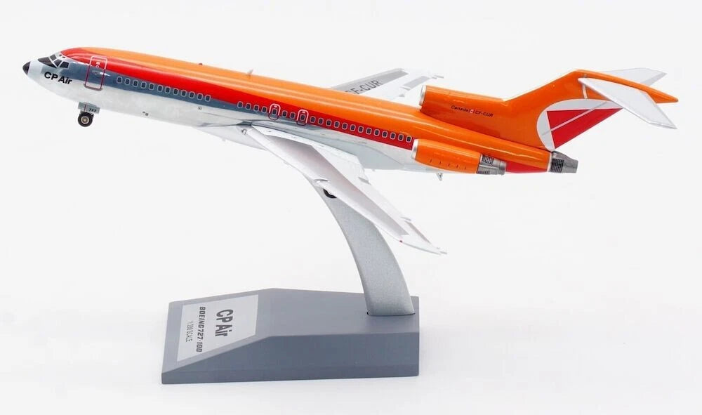 INFLIGHT 200 B727-17 CP AIR REG: CF-CUR