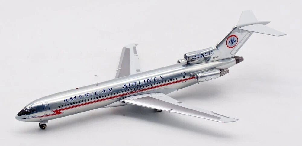 INFLIGHT 200 B727-223 AMERICAN AIRLINES REG: N6830