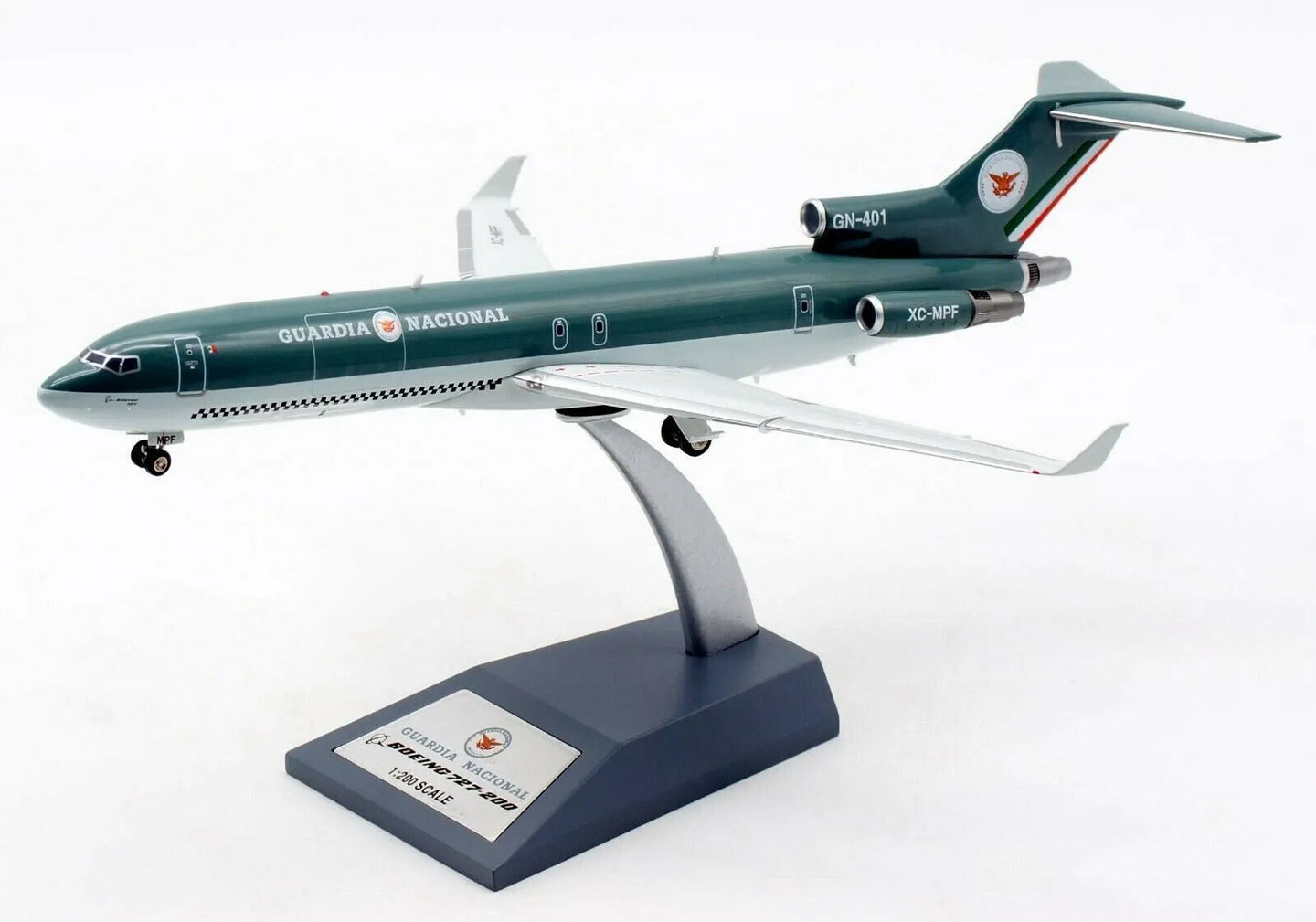 INFLIGHT 200 GUARDIA NACIONAL MEXICO B727-264/ADV REG: XC-MPF