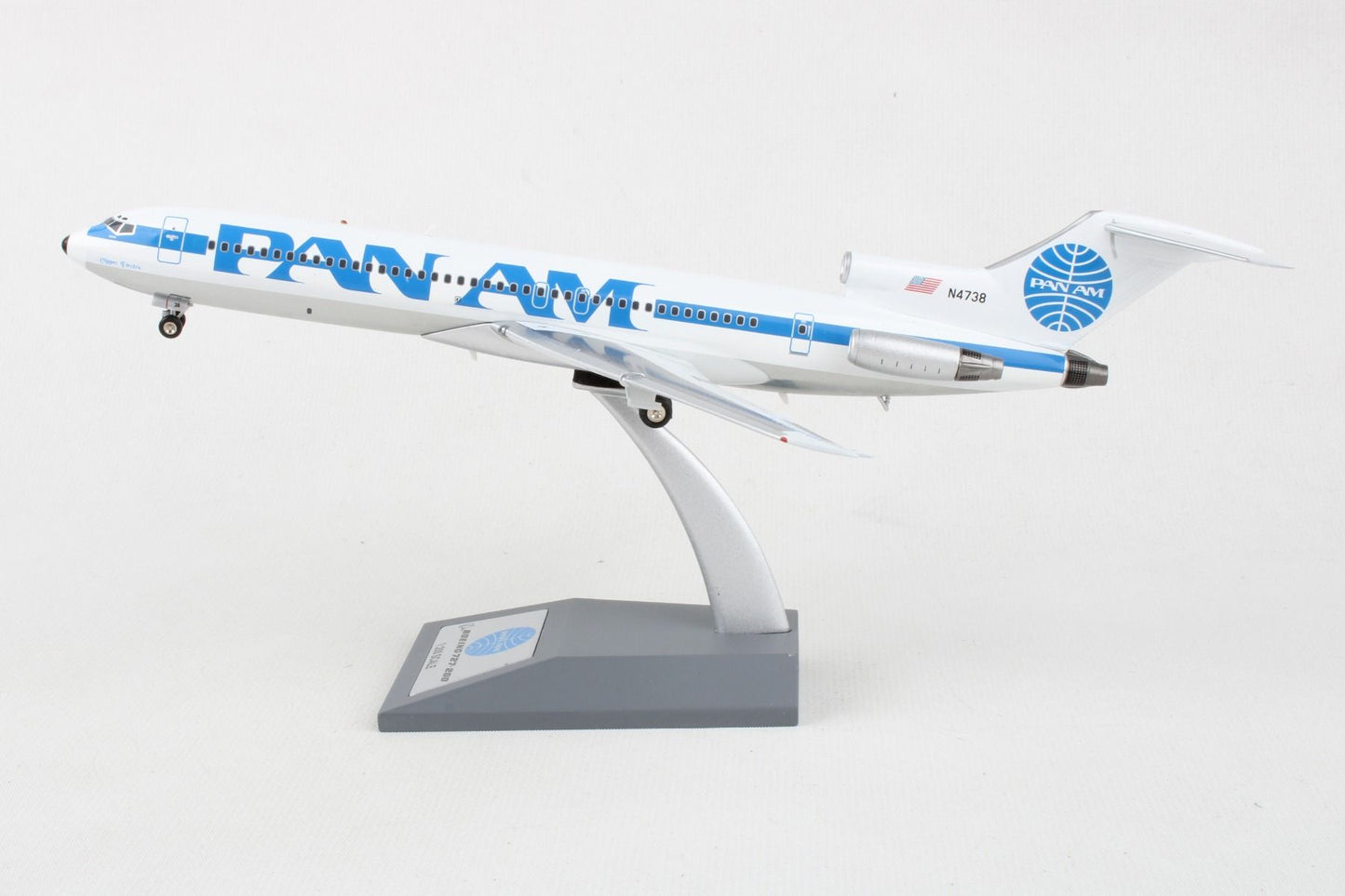INFLIGHT 200 B727-235 PAN AMERICAN WORLD AIRWAYS REG: N4738