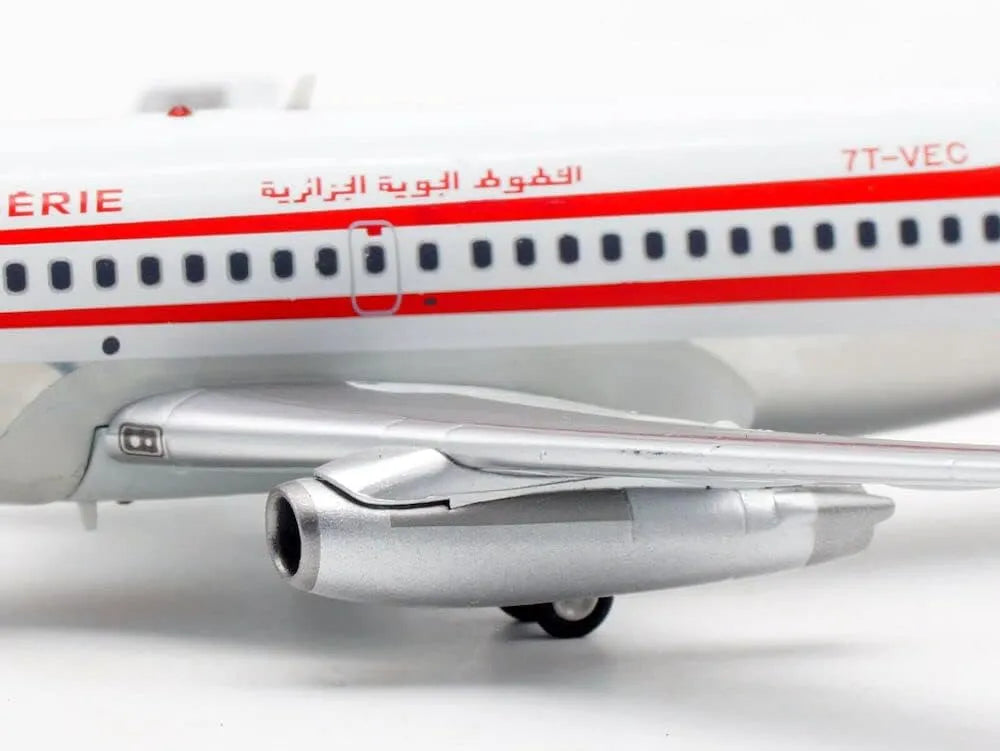 INFLIGHT 200 B737-200  AIR ALGERIE REG: 7T-VEC