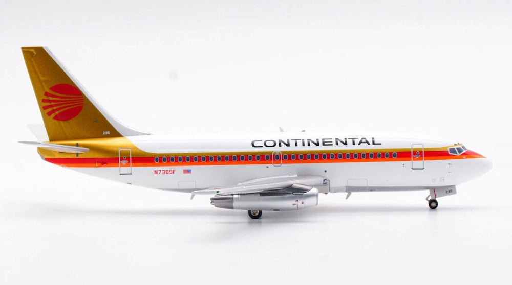 INFLIGHT 200 B737-200 CONTINENTAL AIRLINES REG: N7389F