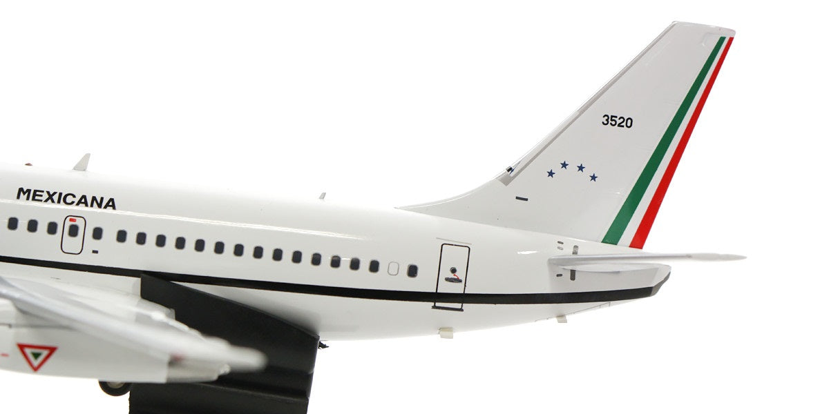 INFLIGHT 200 B737-200 MEXICAN AIR FORCE REG: 3520
