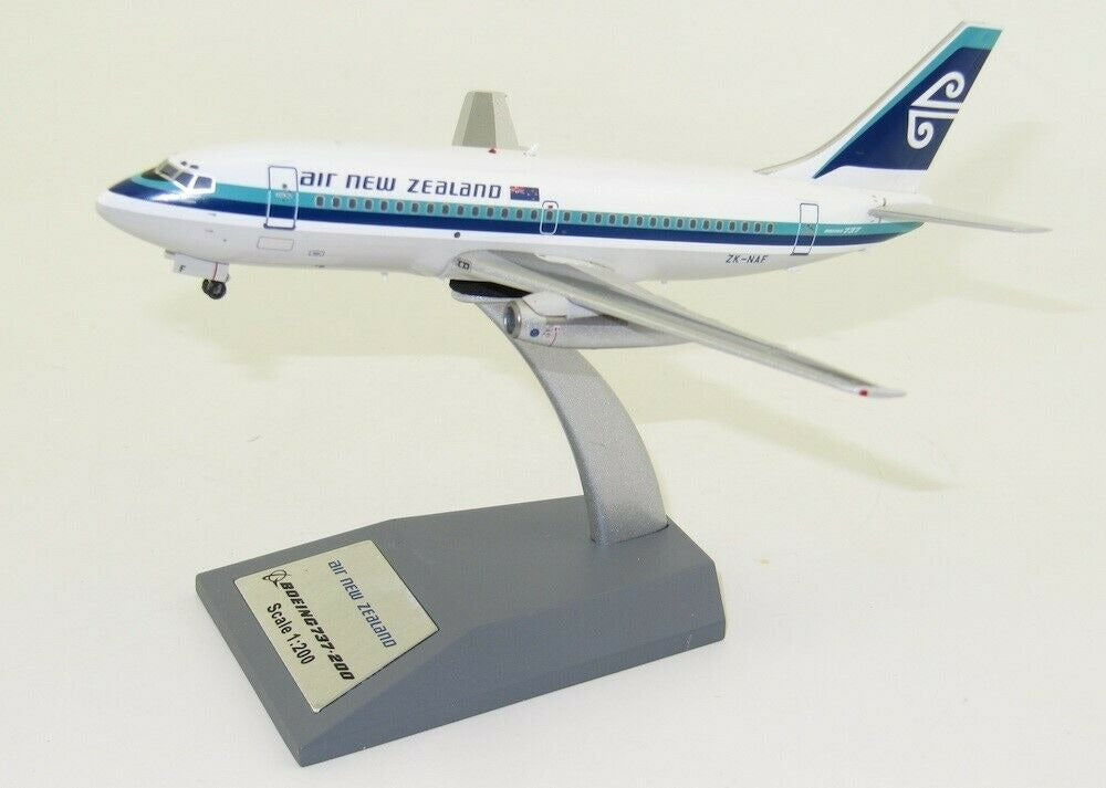 INFLIGHT 200 BOEING 737-2Y5/ADV AIR NEW ZEALAND REG: ZK-NAF