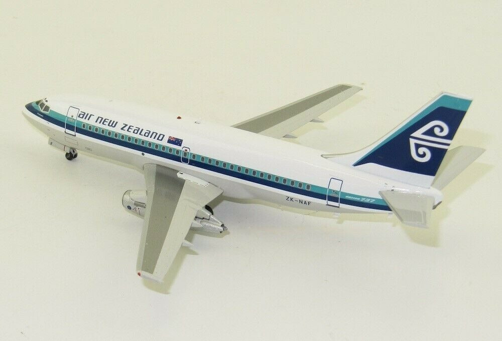 INFLIGHT 200 BOEING 737-2Y5/ADV AIR NEW ZEALAND REG: ZK-NAF