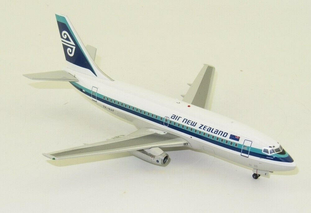 INFLIGHT 200 BOEING 737-2Y5/ADV AIR NEW ZEALAND REG: ZK-NAF