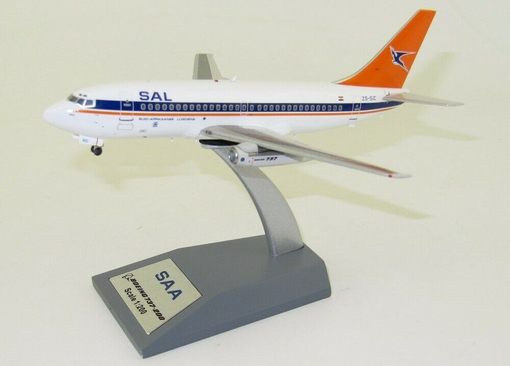 INFLIGHT 200 B737-244/ADV SOUTH AFRICAN AIRWAYS REG: ZS-SIC
