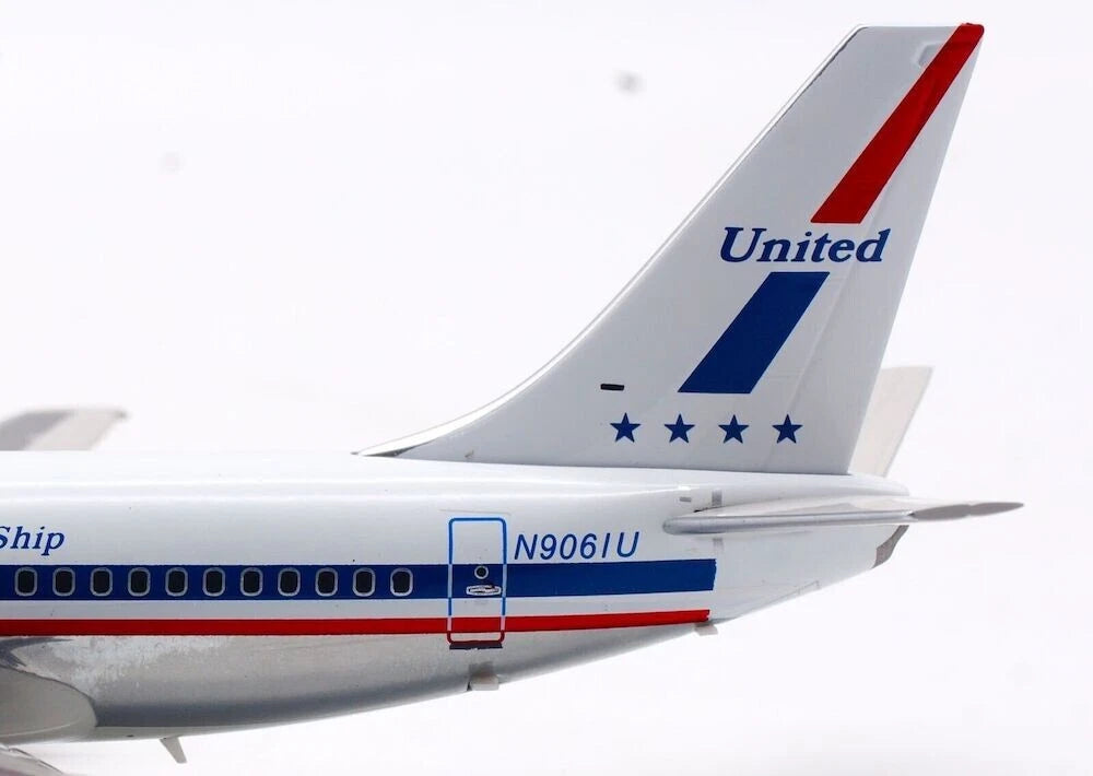 INFLIGHT 200 B737-222 UNITED AIRLINES REG: N9061U