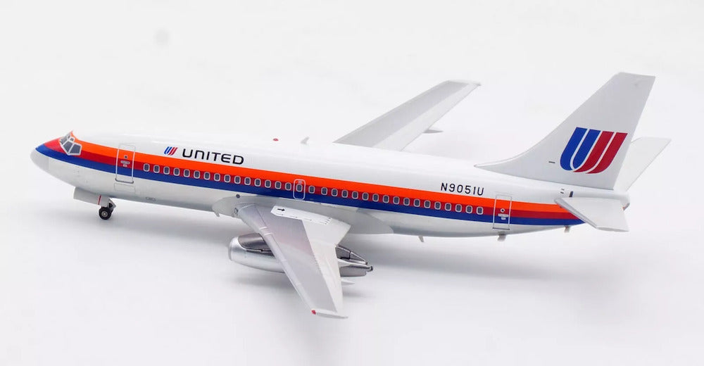 INFLIGHT 200 B737-200 UNITED REG: N9051U